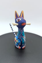 Load image into Gallery viewer, Small Hand Carved Oaxacan Cats
