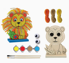 Load image into Gallery viewer, Lion Yarn Wrapping Craft Kit
