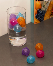 Load image into Gallery viewer, Reusable Cat Ice Cubes - Set of 24
