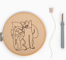 Load image into Gallery viewer, Cat Punch Needle Kit
